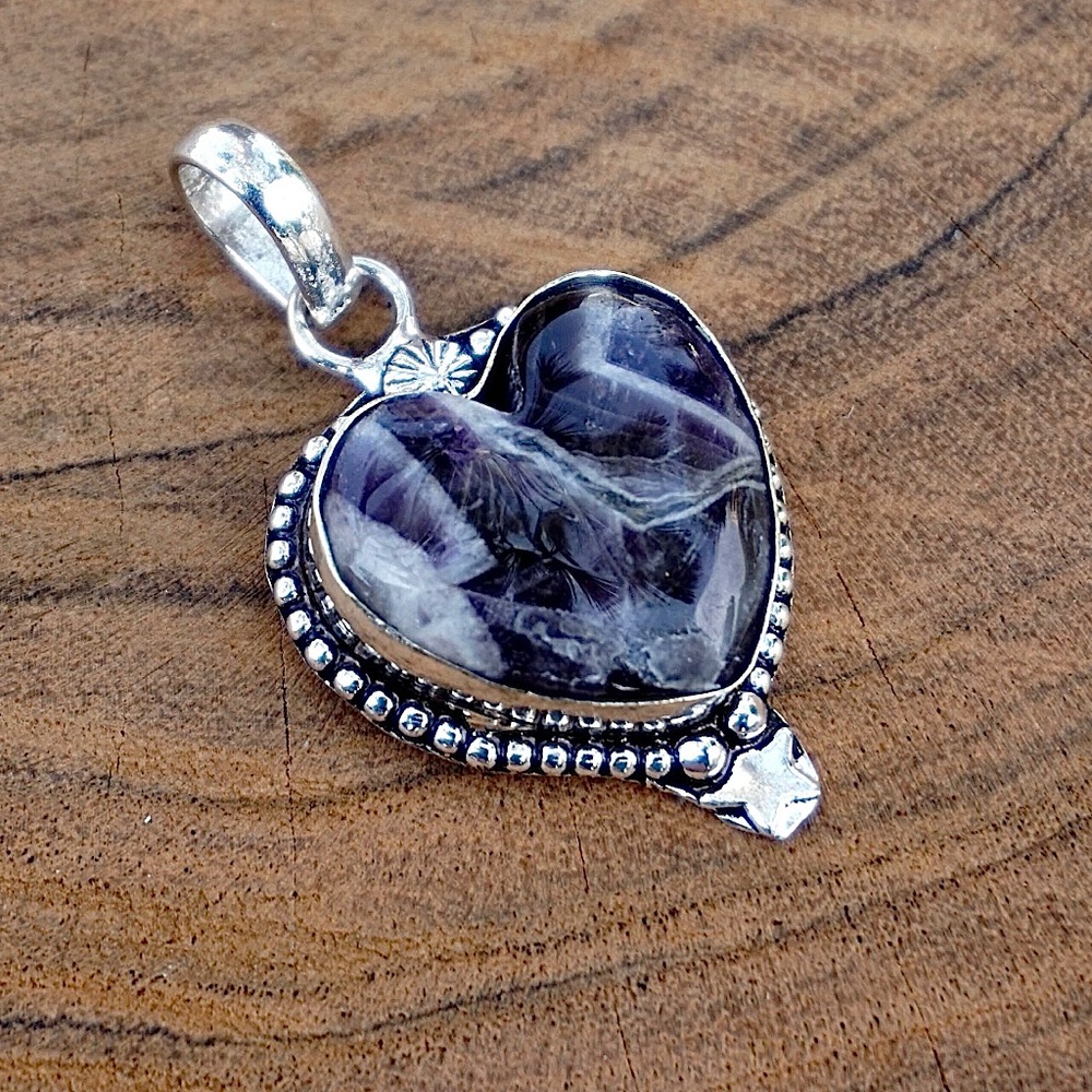 Chevron Amethyst heart pendant
